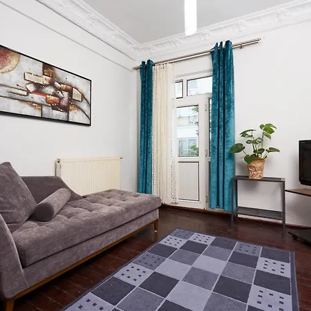 Apartment Cozy Next To Taksim Square Istanbul