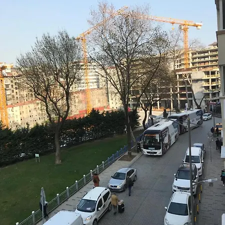 Cozy Next To Taksim Square